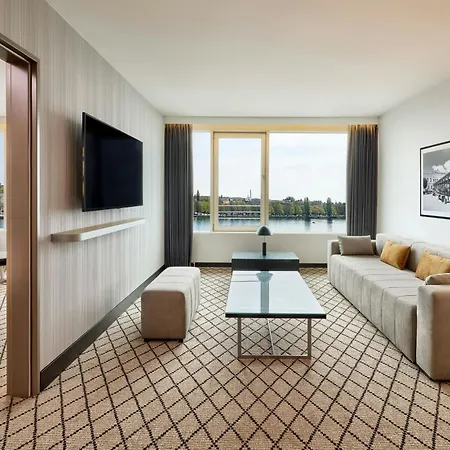 Hotel Courtyard By Marriott Maschsee Hanower