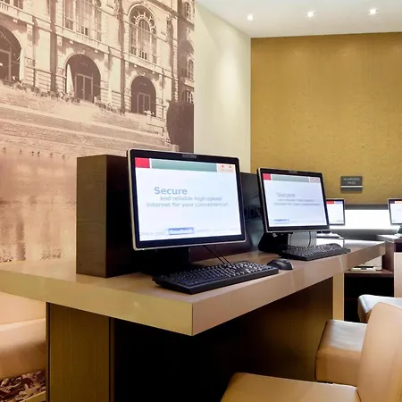 Hotel Courtyard By Marriott Maschsee