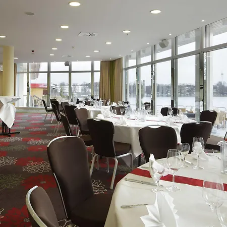 Courtyard By Marriott Maschsee 4* Hannover